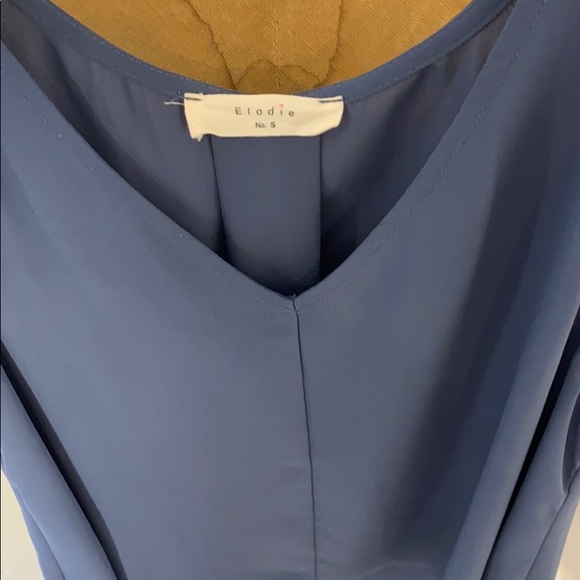 Sleeveless Perrywinkle Blouse SM - Picture 5 of 14